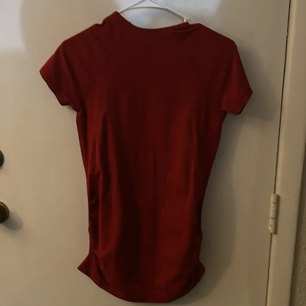 Athleta Red Crewveck Activewear Top M Athleisure Sportswear Casual Cherry Girl